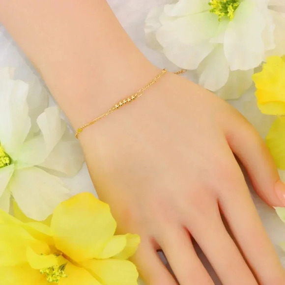 Minimalist Bracelet, Sleek & Modern Design, Women’s Fashion, YC110311-B - Picture 2 of 10